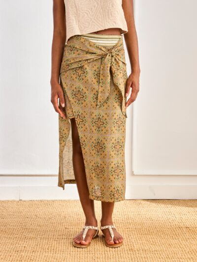 falda estampada anudada delantero